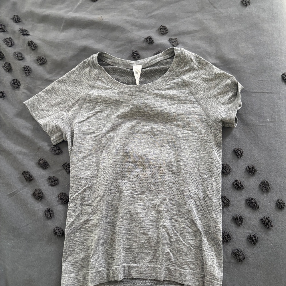 Lululemon grey swiftly tech short sleeve tee